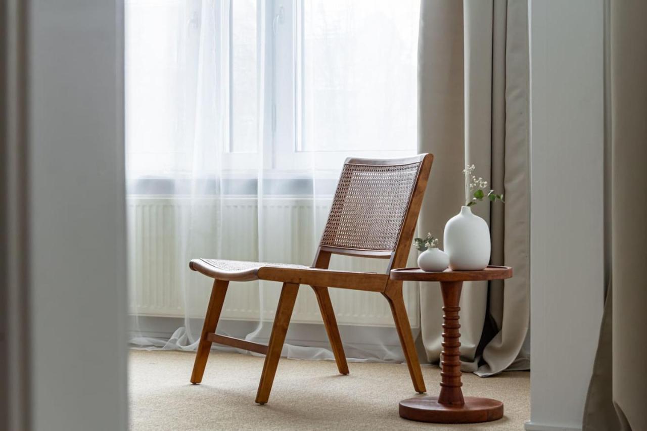 Budget Comfort On Trendy Soedermalm Estocolmo Exterior foto