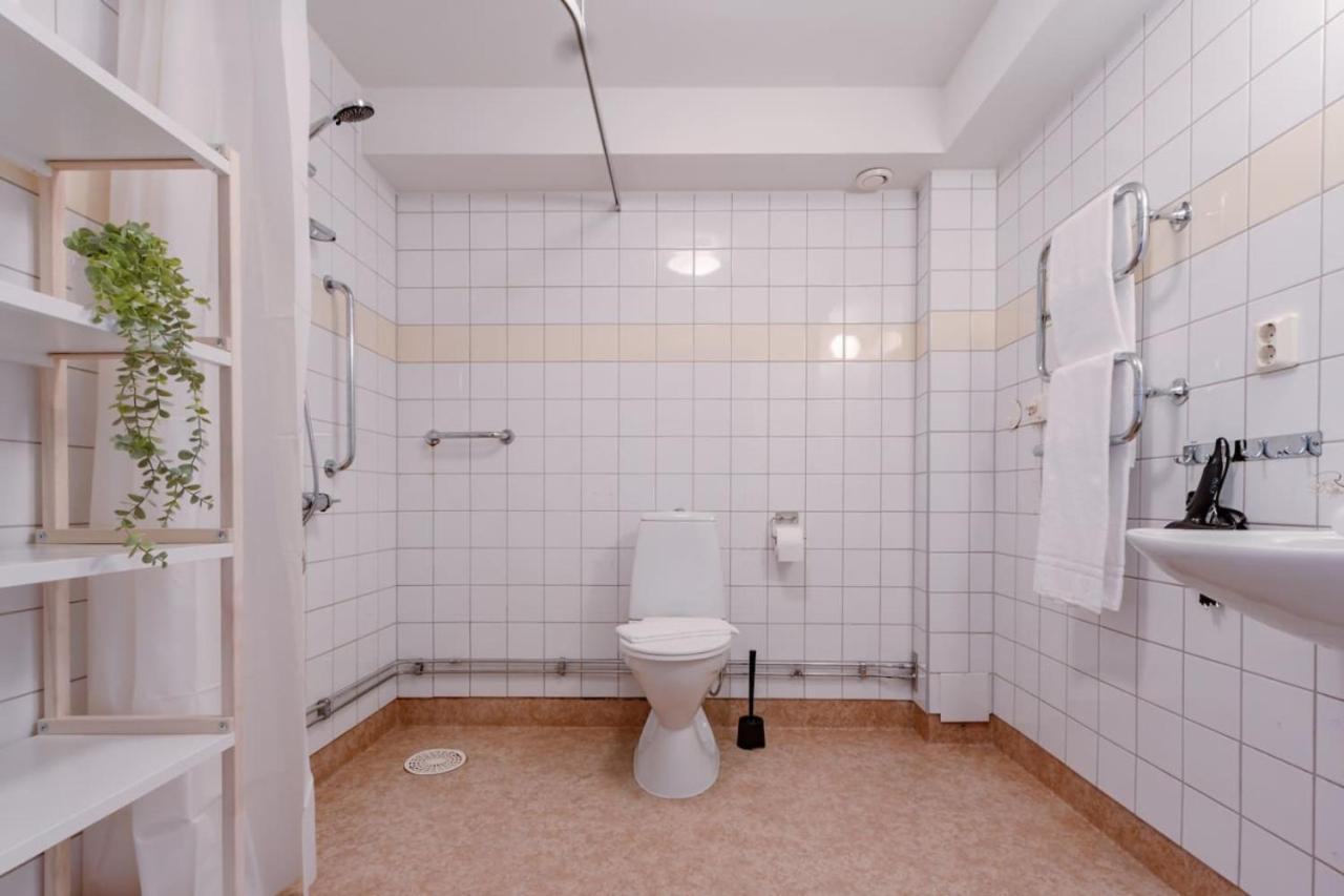 Budget Comfort On Trendy Soedermalm Estocolmo Exterior foto