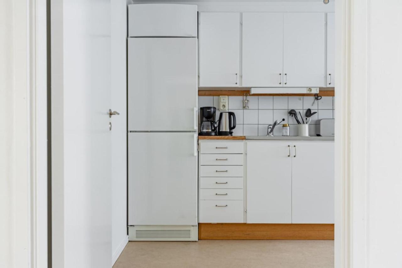 Budget Comfort On Trendy Soedermalm Estocolmo Exterior foto